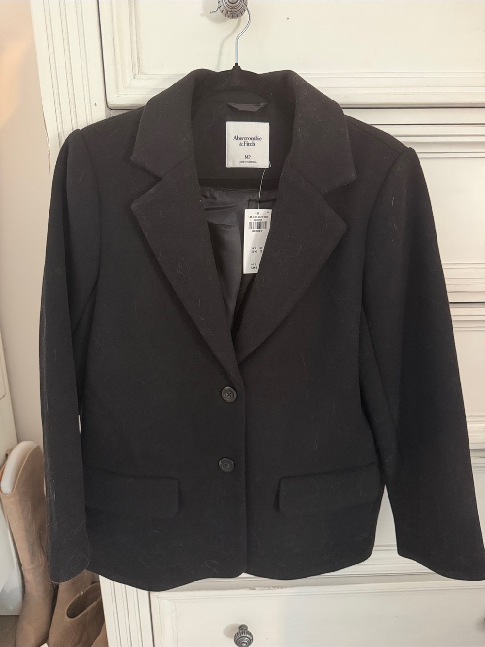 Abercrombie & Fitch Black Tailored Women's Blazer Jacket
